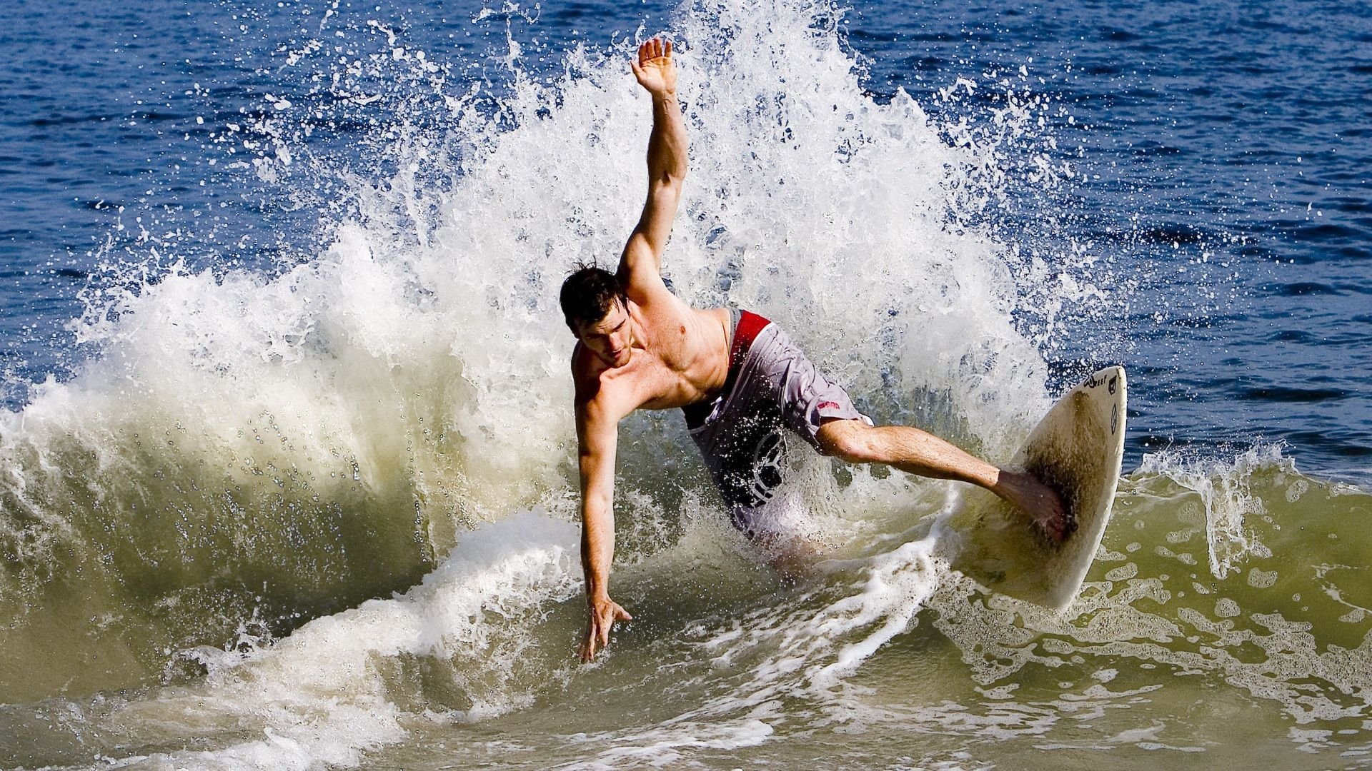 开云体育app在线-自由搏击冠军挑战赛热血开打现场爆满，自由搏击比赛现场